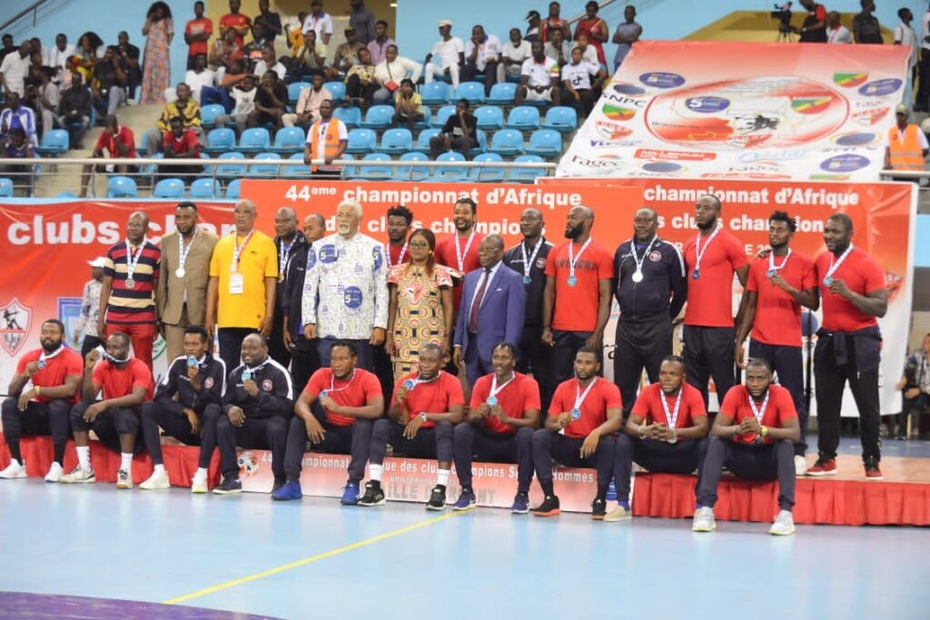 La Jeunesse Sportive de Kinshasa Handball Club décroche l'argent à Brazzaville en 2023