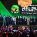 Patrice Motsepe est réélu par acclamation pour un second mandat (2025-2029) à la tête de la Confédération Africaine de Football (CAF).